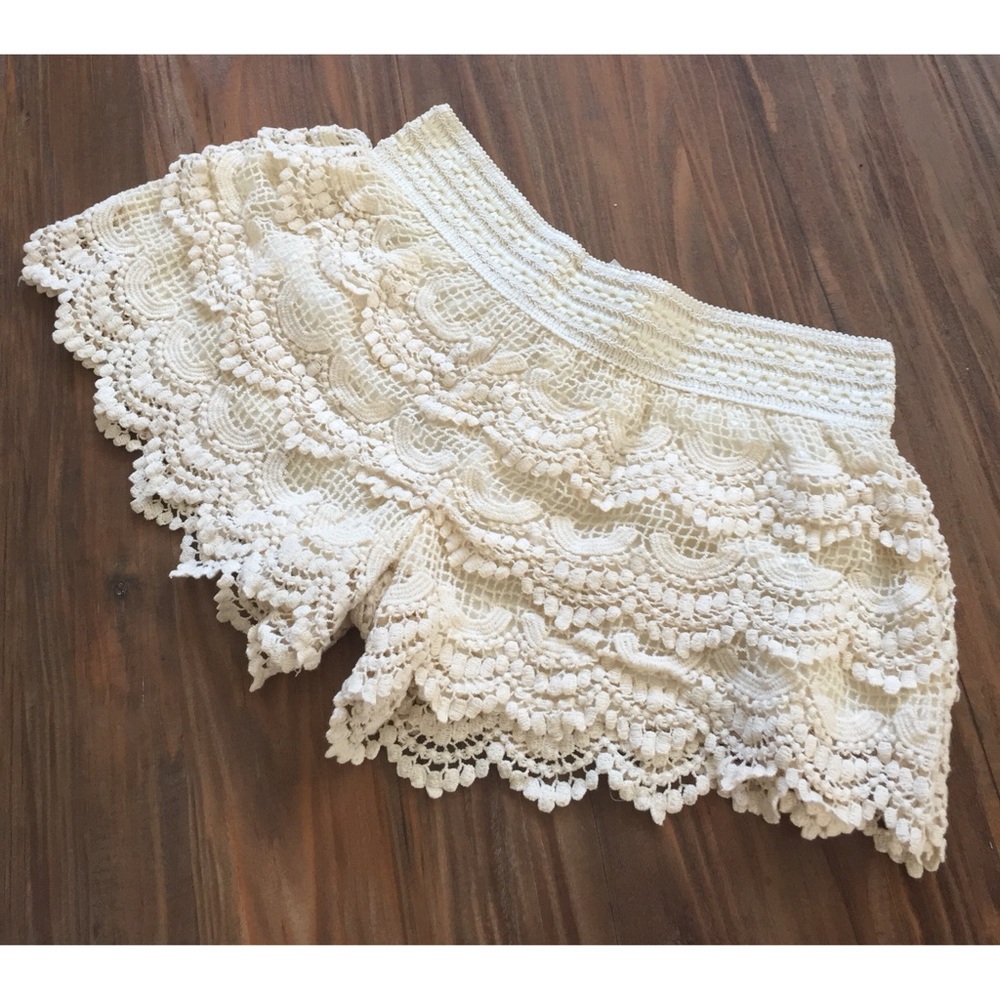 NWOT Tiered Crochet Shorts